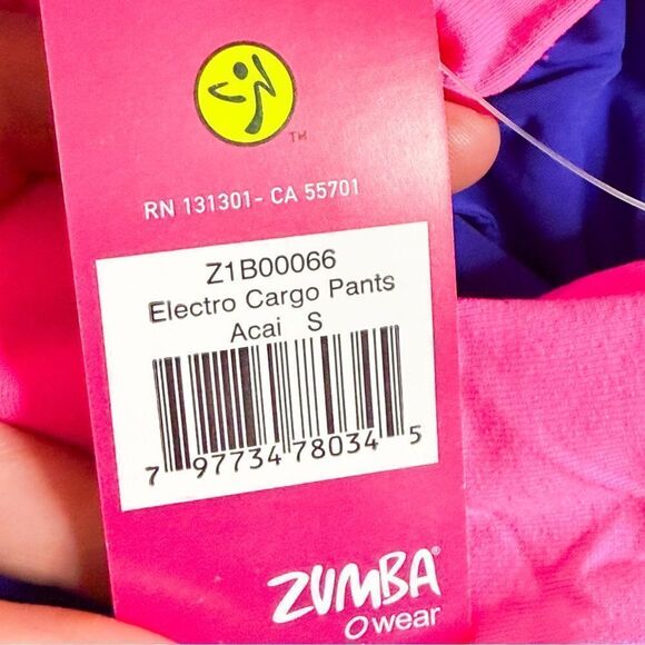 Zumba NWT! Electro Cargo Pants Acai Purple & Pink Dance Fitness Size Various - Picture 4 of 7